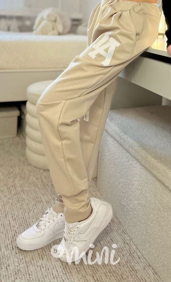 LA tepláky béžové