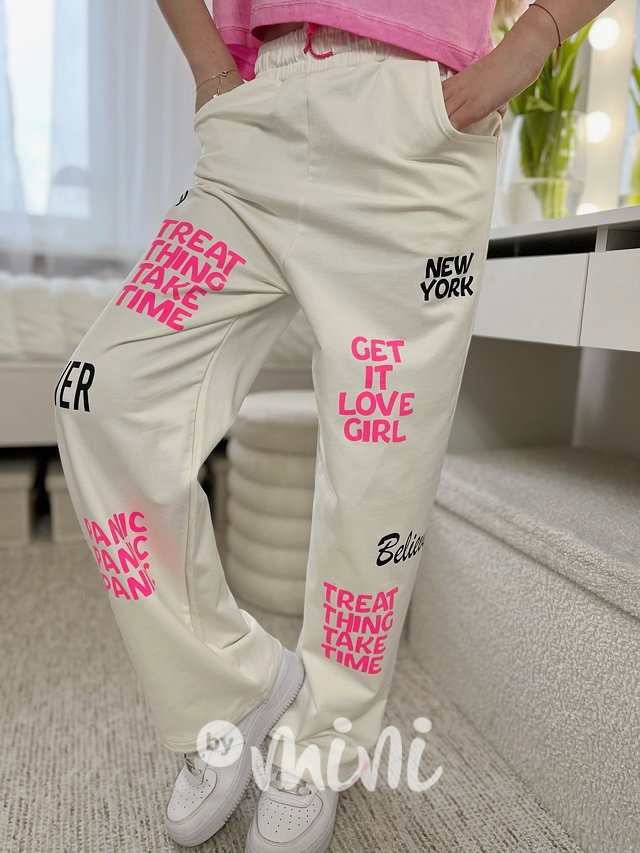 New York lounge švédy off white