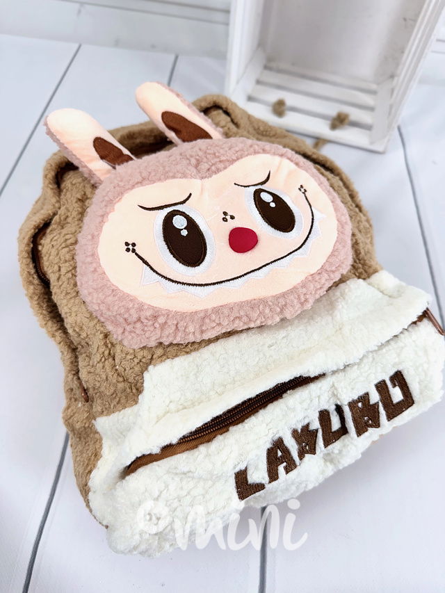 Labubu batoh