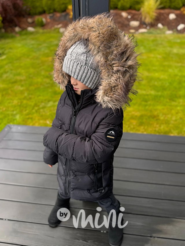 Zimní bunda s kožíškem černá