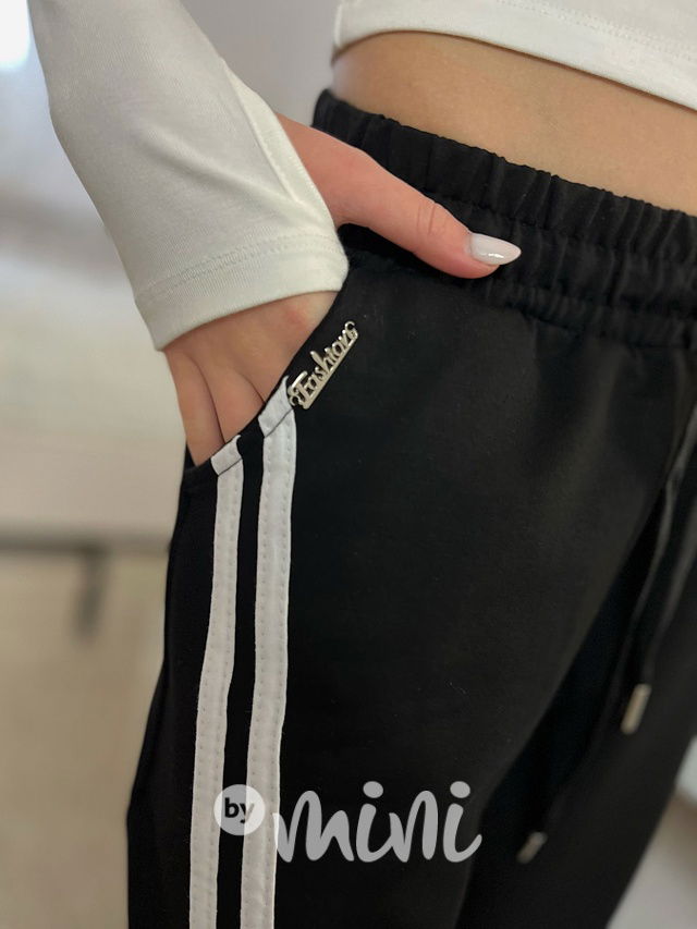 Fashion lounge volné tepláky černé