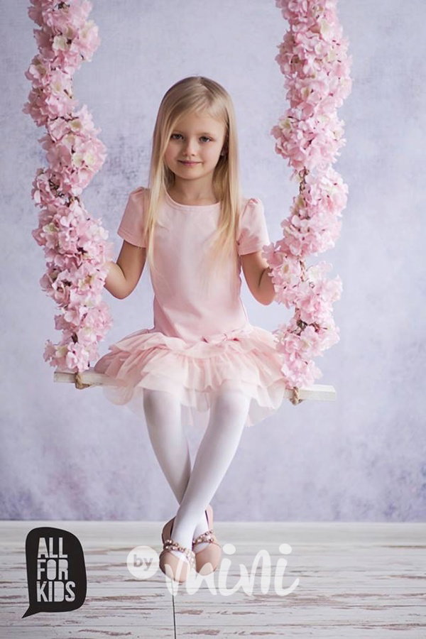 Lady pink dress