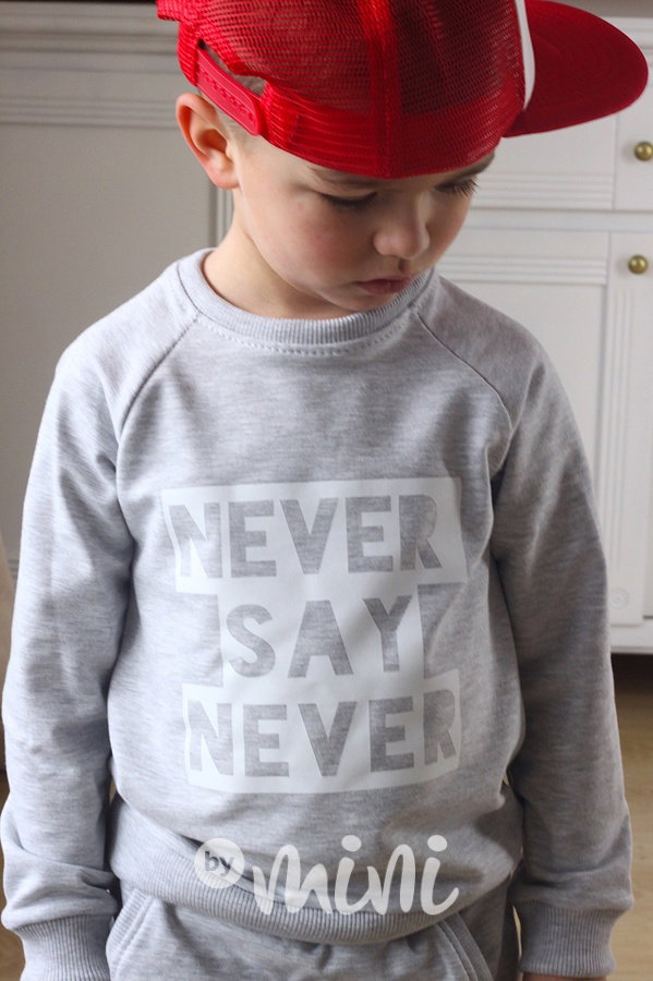 Never say never mikina