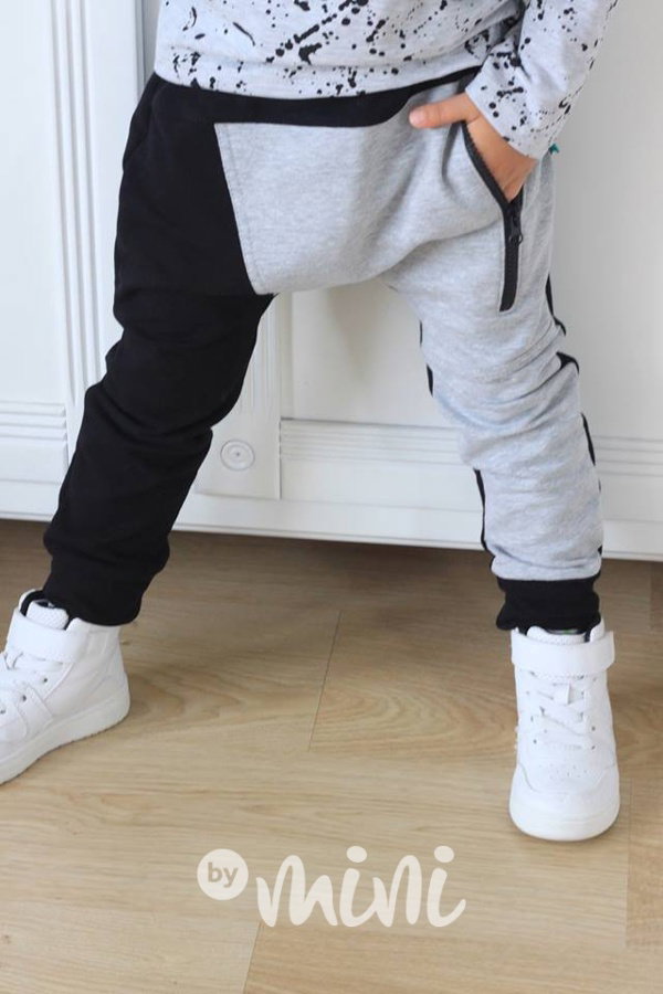 Šedočerné baggy chlapecké tepláky