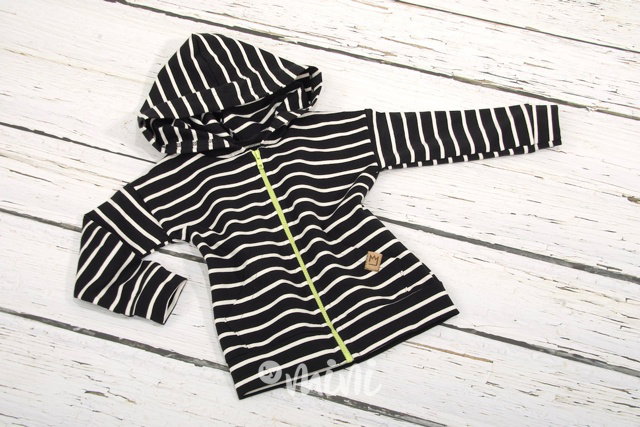 Chlapecká pruhovaná mikina s neon zipem