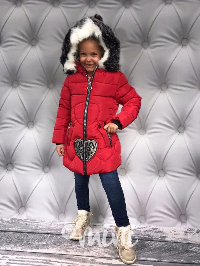 Dívčí červený zimní kabát se špičatou kapucí bymini