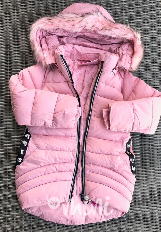Světle růžový zimní kabát