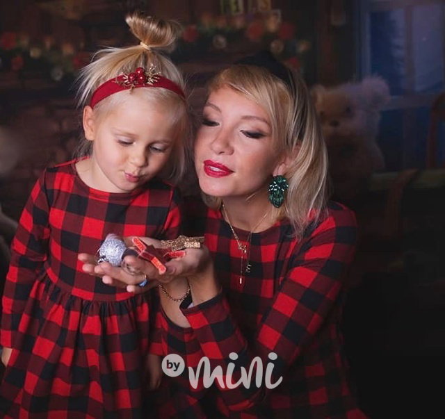 Vánoční dívčí šaty by mini