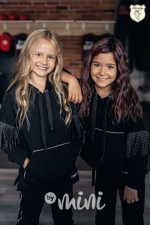 Voga souprava třásně - černá