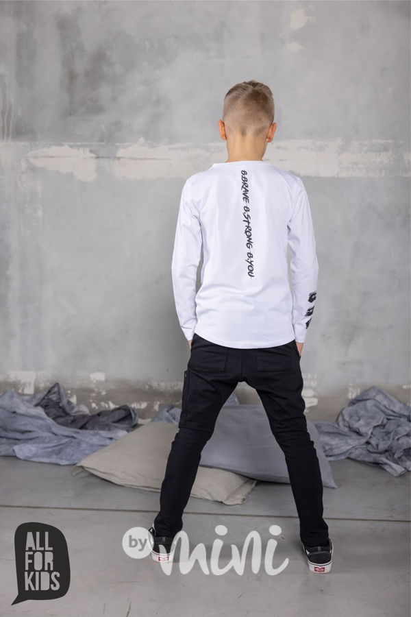 BRAVE blůzka se cvoky bílá