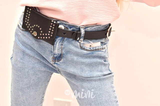 Slim jeans s páskem