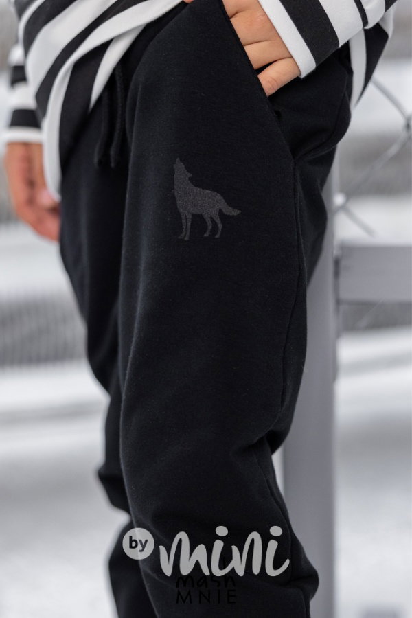 WOLF SOUL jogger tepláky black *MashMnie*