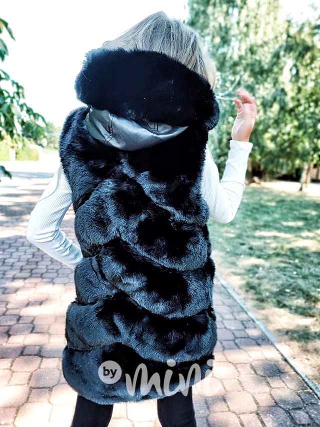 Chlupatá dlouhá hoodie vesta černá