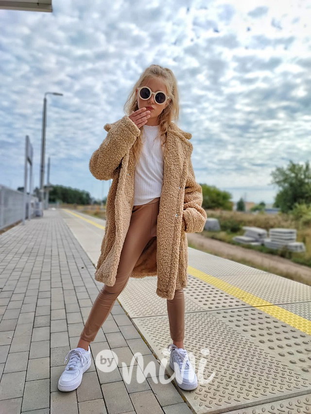 Alpaka béžový zimní kabát s chloupkem uvnitř