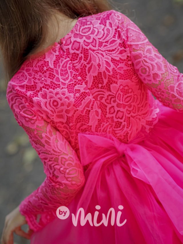 Princess krajkové šaty s maxi tylovou sukní magenta pink