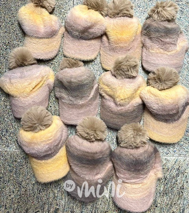 Alpaka kšilt s bambulkou ombre beige