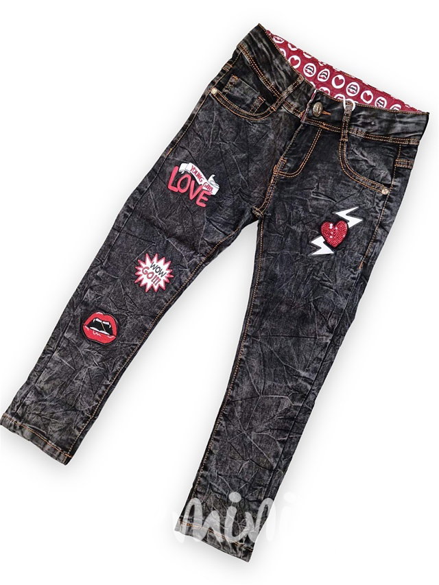 LOVE black jeans