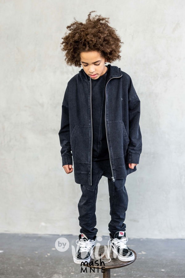 Mash Mnie vintage long černá mikina WOLF