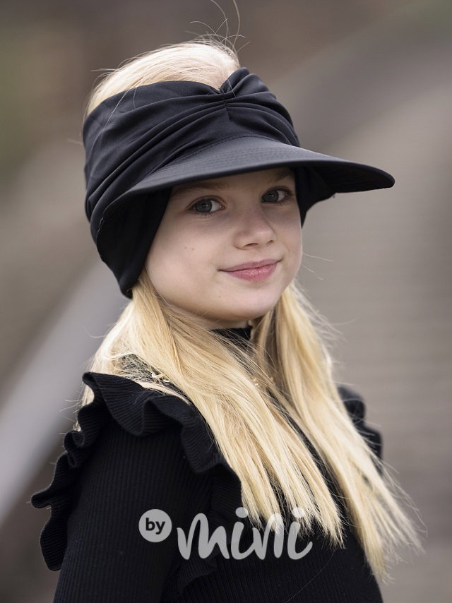 Pony hair kšiltová čelenka černá