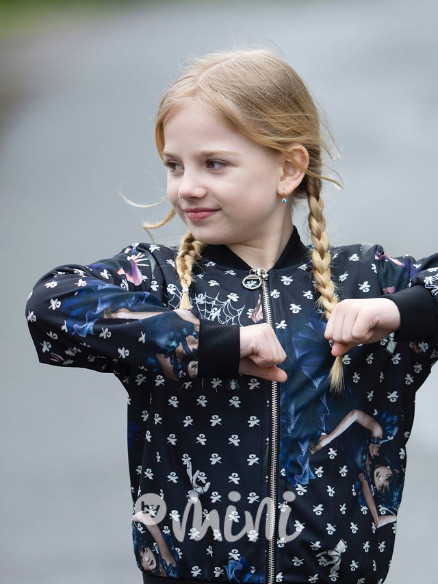 Wednesday mikina dance