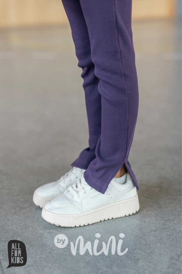 Žebrované legíny s rozparkem lila