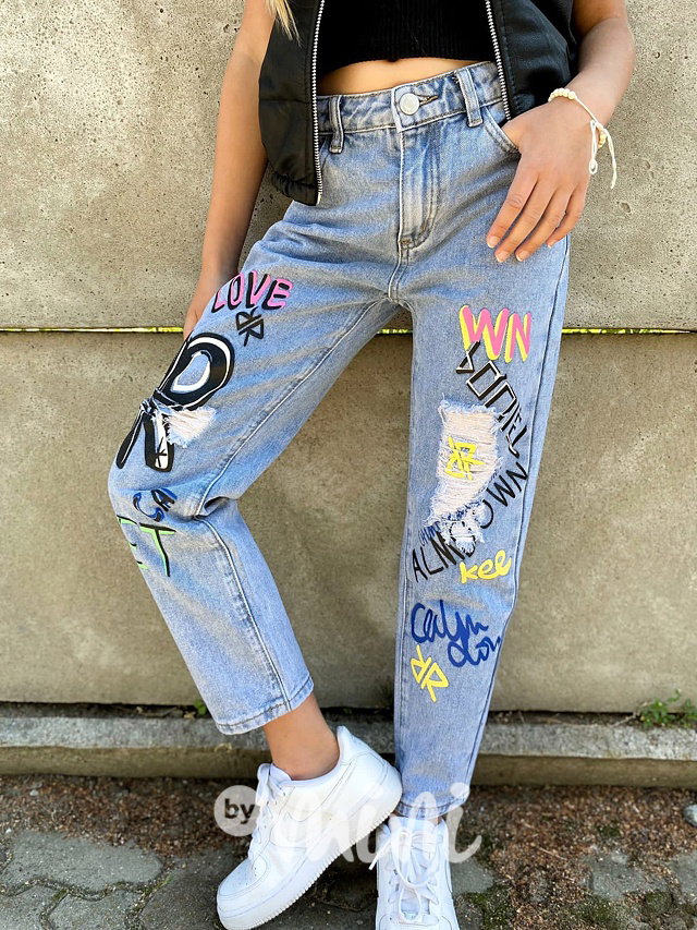 Ripped jeansy s printem
