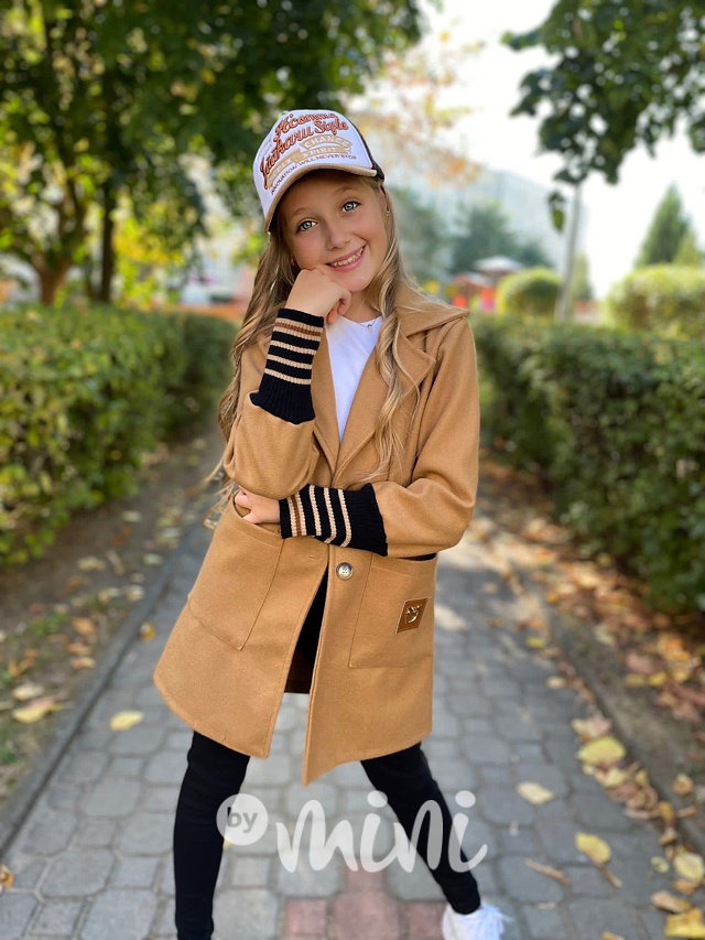 Flaušový kabát s náplety caramel