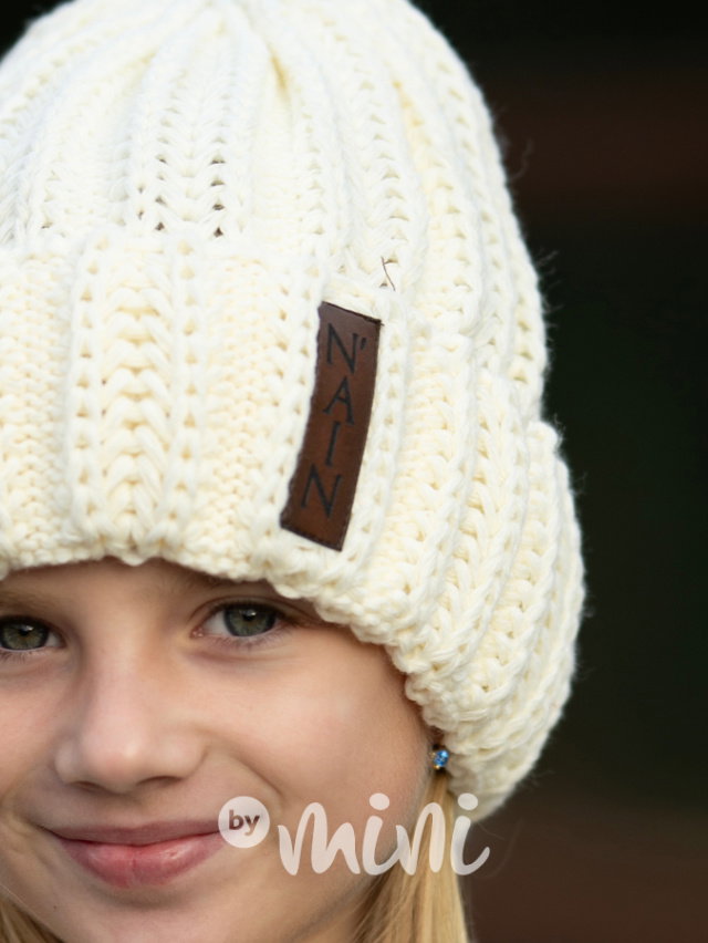 Pletená beanie čepice krémová