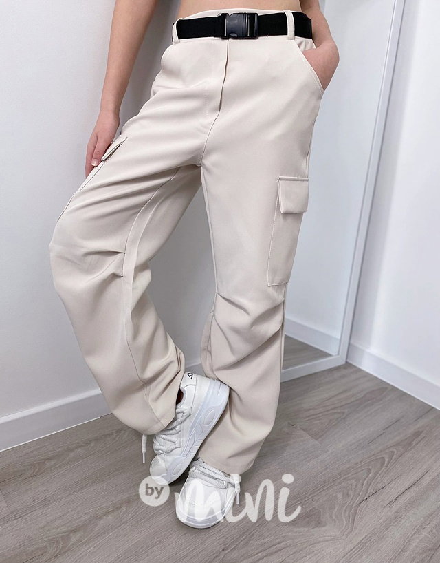 Jarní široké kapsáče s páskem light beige