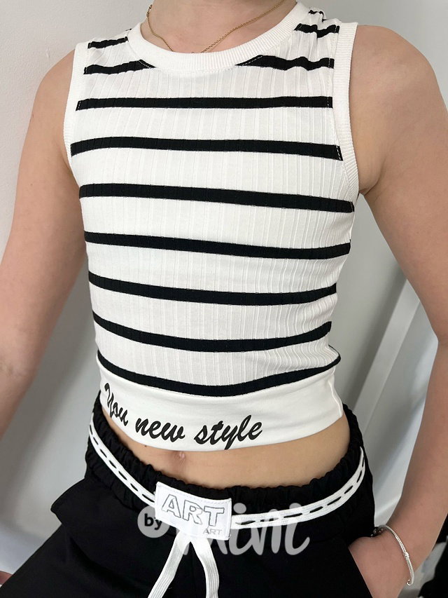 Style pruhovaný crop top white