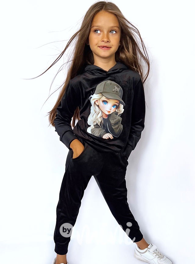 Miss blue eyes černá velur souprava