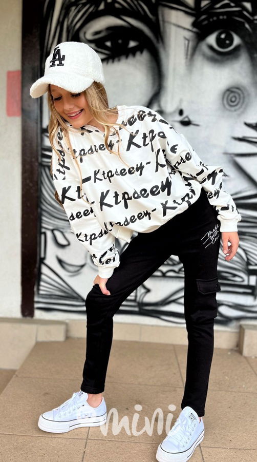 Zateplené tepláky Made with love černé