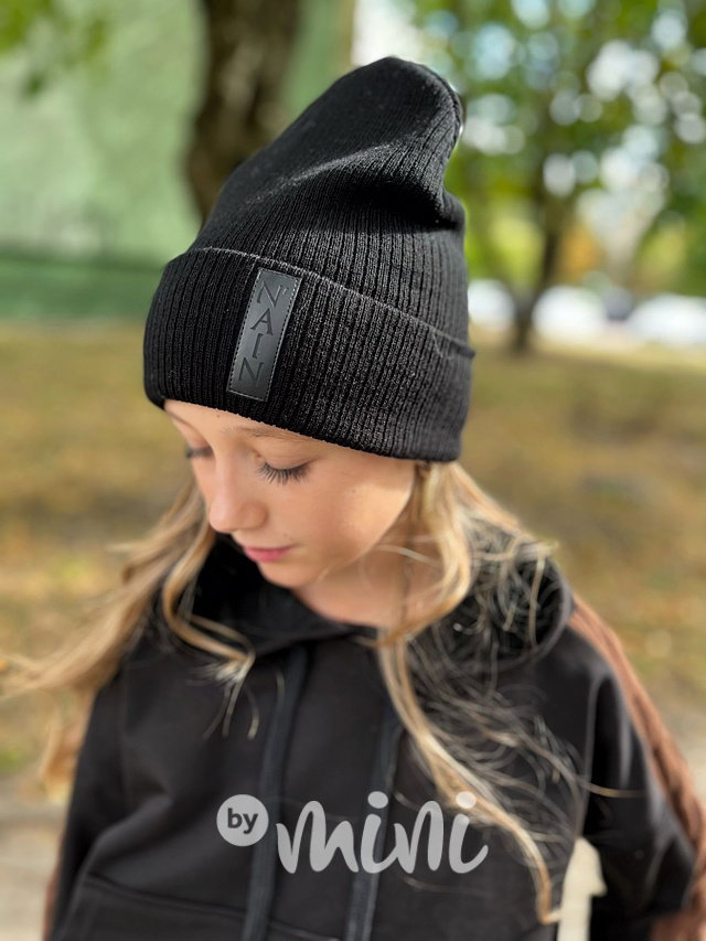 Teplá beanie čepice NAIN černá