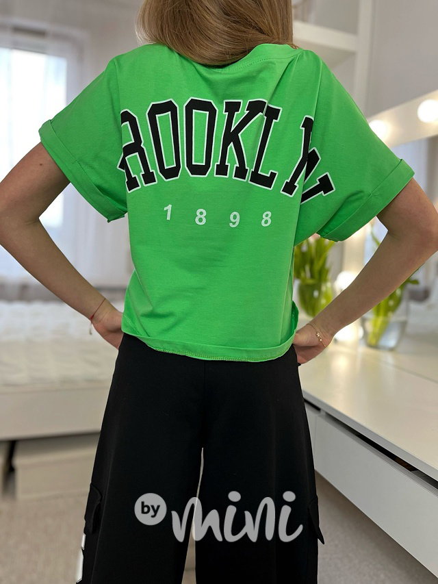 Brooklyn oversize crop top