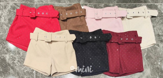 Teplé flauš kraťasy s kamínky a páskem černé