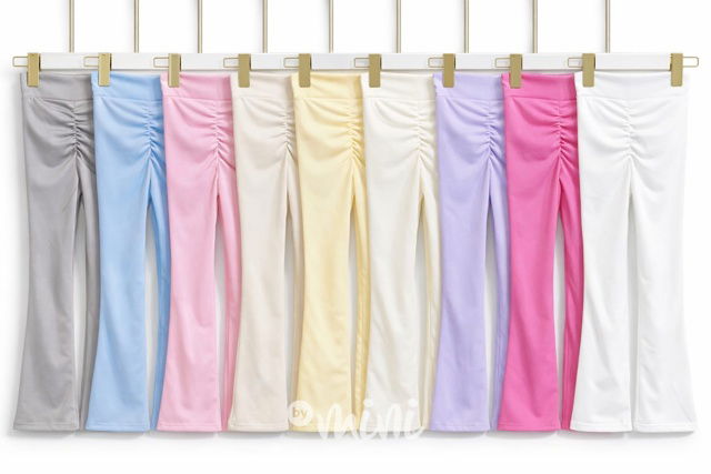 Stretch žebrované zvonáče s řasením vzadu Baby blue