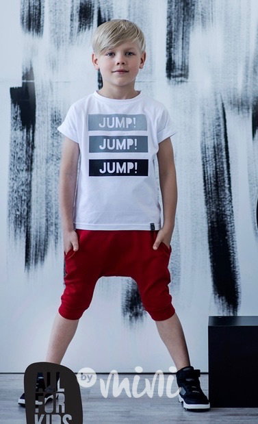 Červené baggy shorts s laclem
