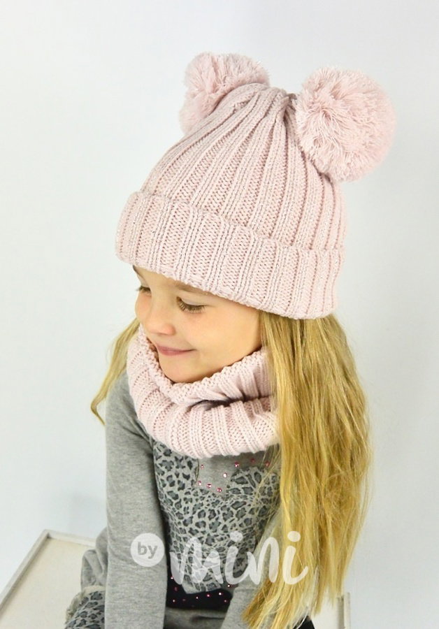Zimní kulich dvě bambulky + nákrčník pink