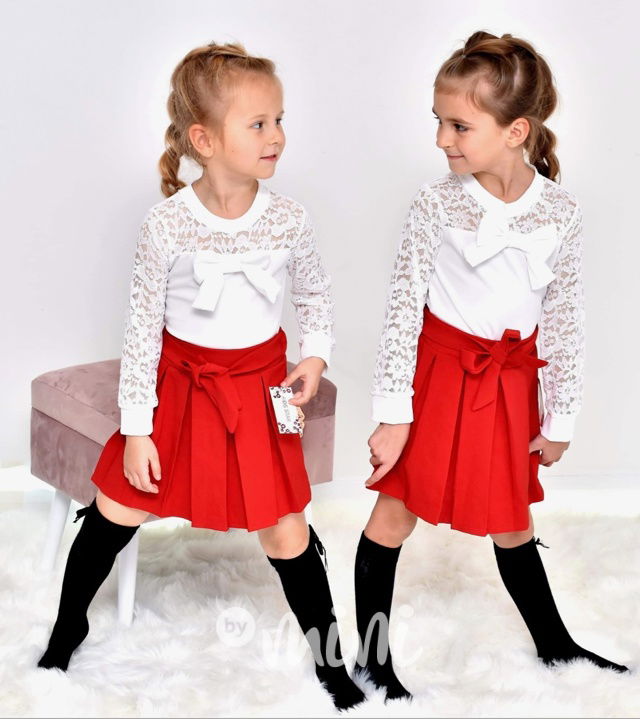 Krajkové body + červená sukýnka