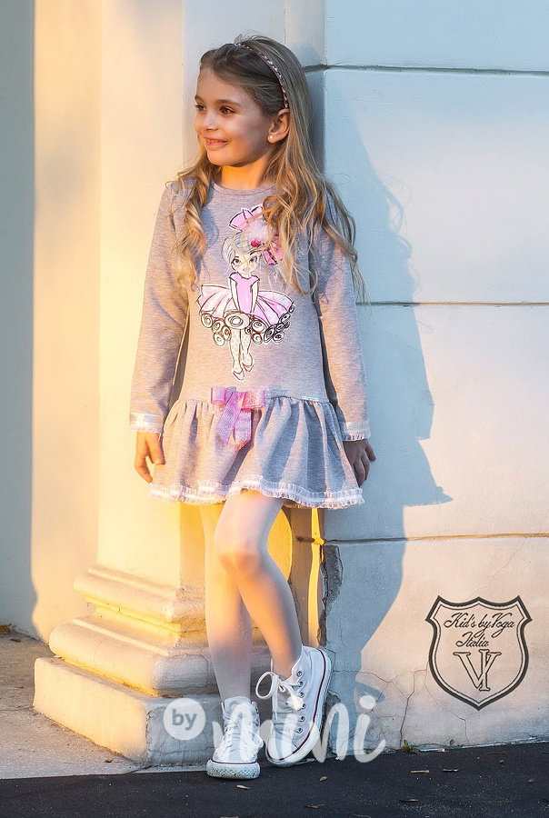 Doll šaty