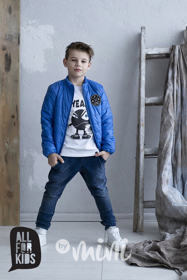 Blue jeans baggy