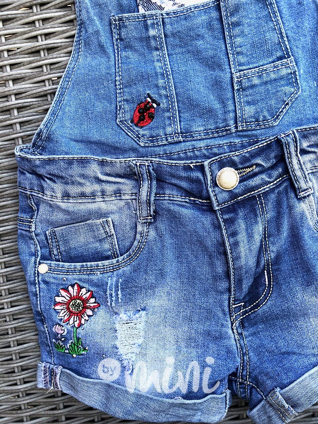Zdobené jeans lacláče/kraťasy