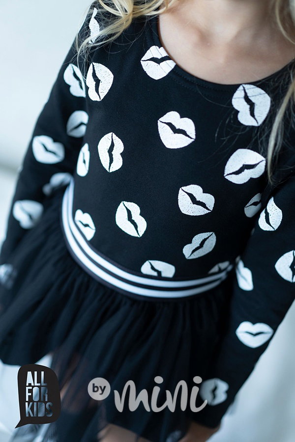 Kiss black dress