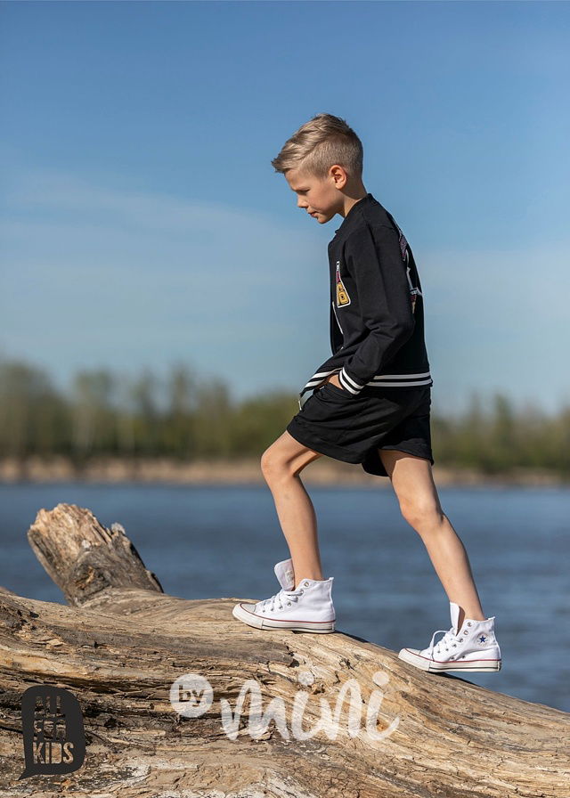 Černé letní kraťasy