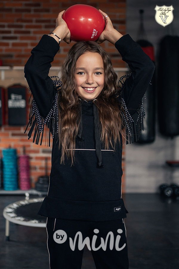 Voga souprava třásně - černá