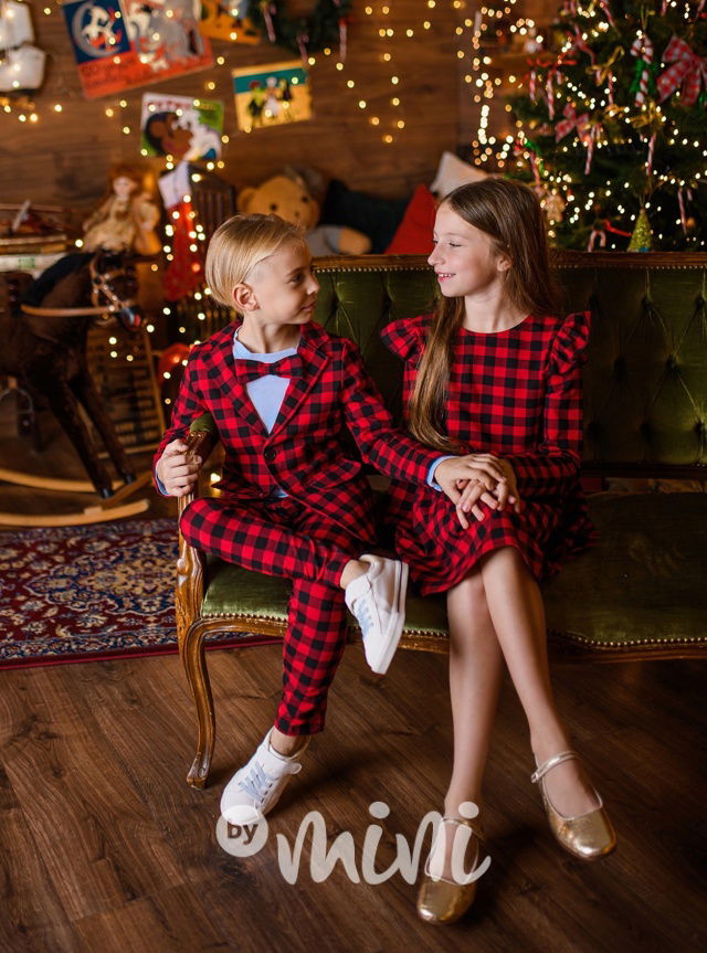 Karo sváteční šaty s řasením