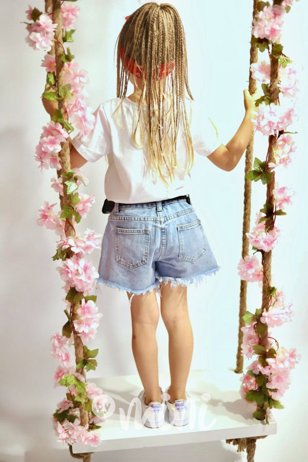 Ripped blue jeans shorts s páskem