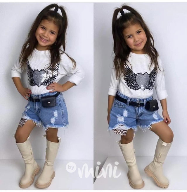 Ripped blue jeans shorts s páskem
