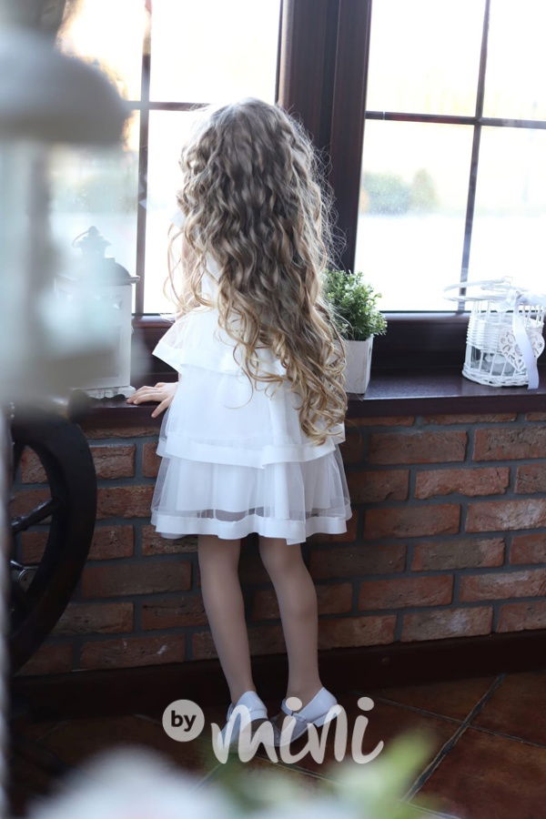 Bílé svatební šaty pro družičky s řetízkem