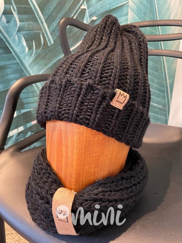 MIMI pletená čepka s nákrčníkem černá boys